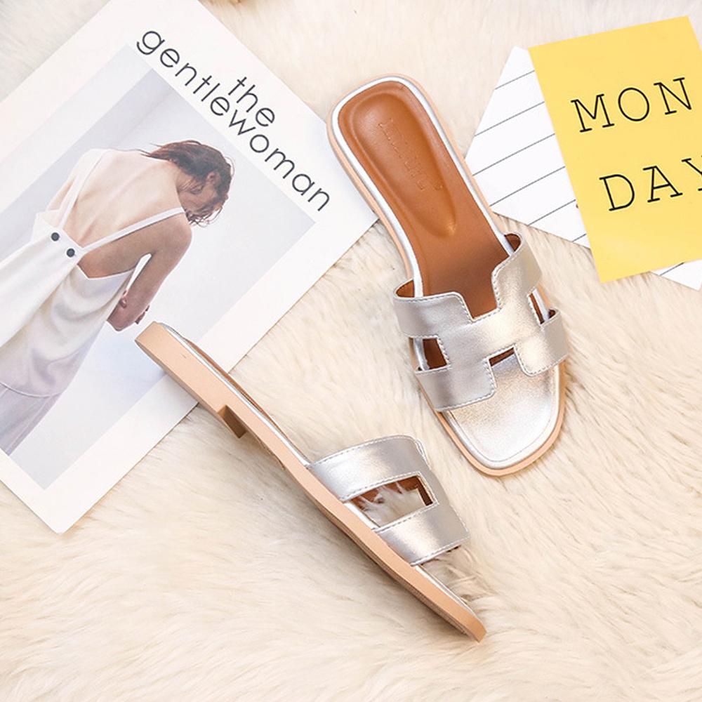 Elegant Flat Sandals for Women