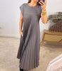 Sleeveless Long Pleated Dress for Women | Ideal for Everyday Wear