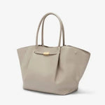 Oversized Luxury Handbag with Golden Closure for Women