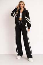 Two-Piece Contrast Sports Set for Women