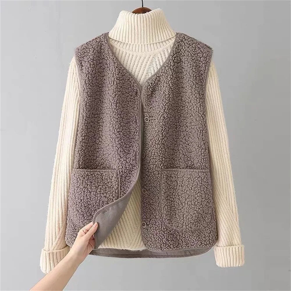 Sherpa Fleece Sleeveless Vest with Sheepskin Effect for Women