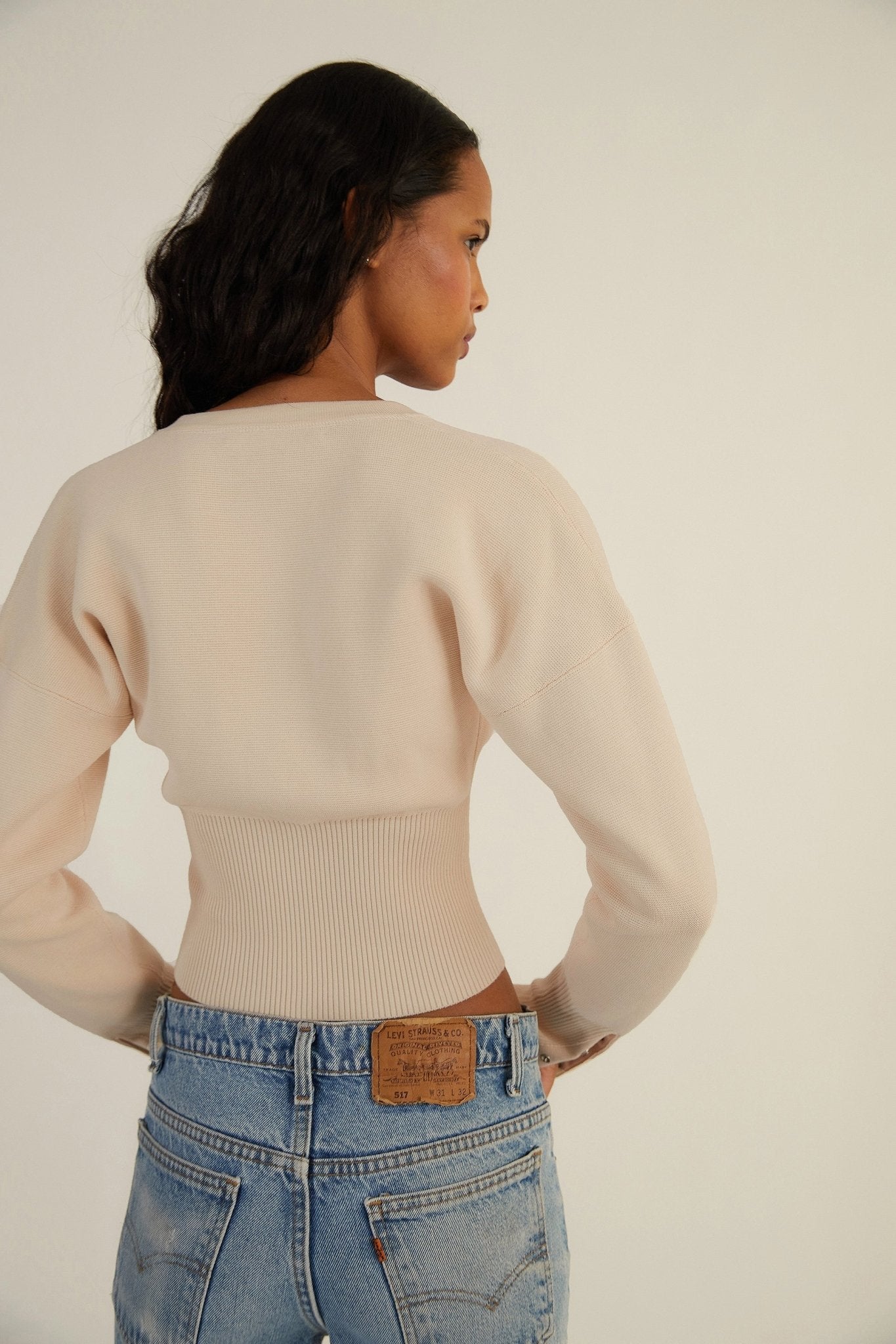 Cardigan boutonné ajusté pour femme - Emilia Lane