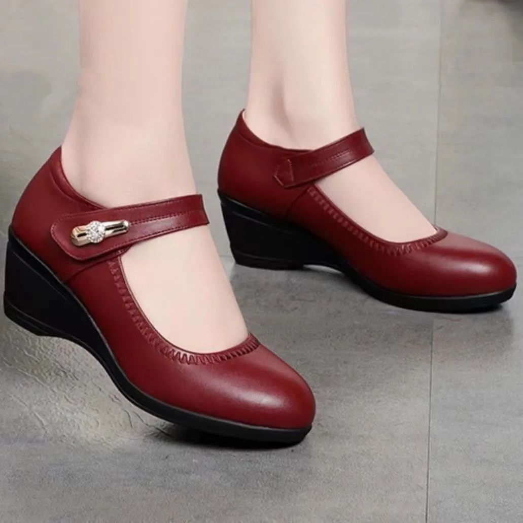 Soft leather high heel shoes for women