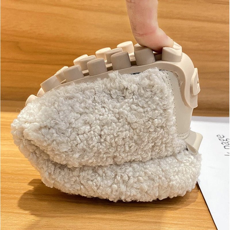 Plush-Lined Comfort Moccasins for Women