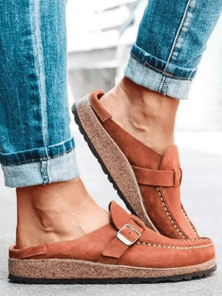 Clogs en Suède à Boucle pour Femmes - Emilia Lane