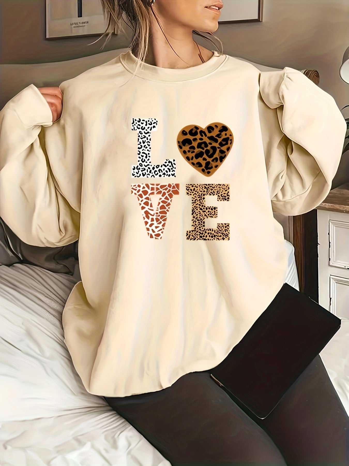 Leopard print sweatshirt for women