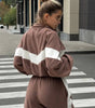 Ensemble décontracté sportif à fermeture éclair pour femmes - Emilia Lane