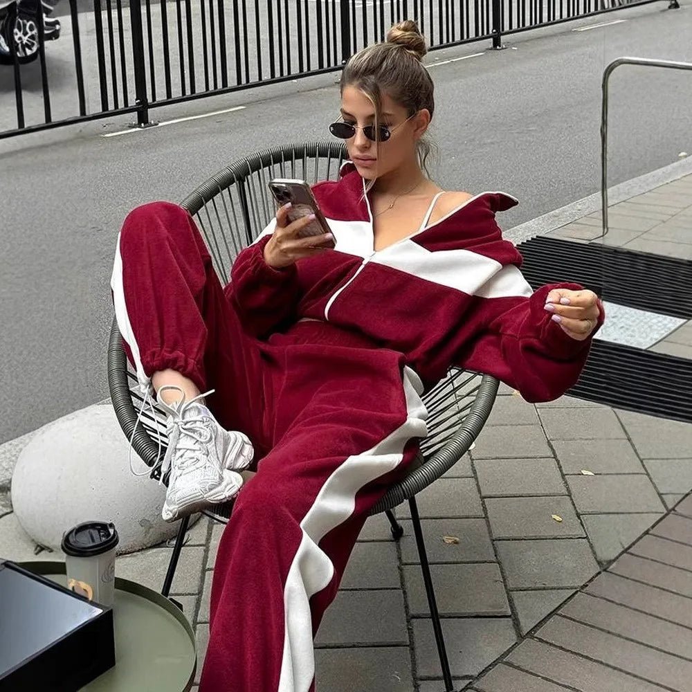 Ensemble décontracté sportif à fermeture éclair pour femmes - Emilia Lane