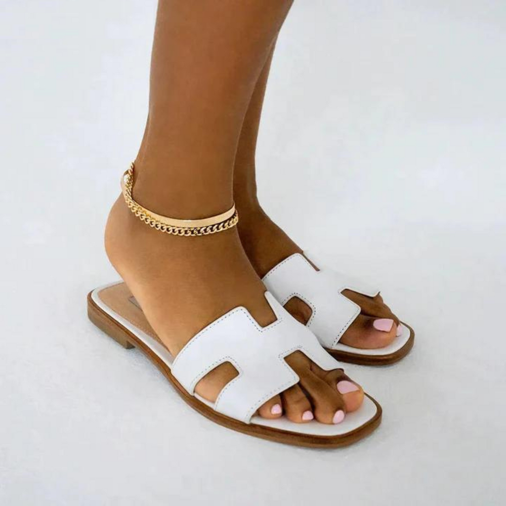 Elegant Flat Sandals for Women