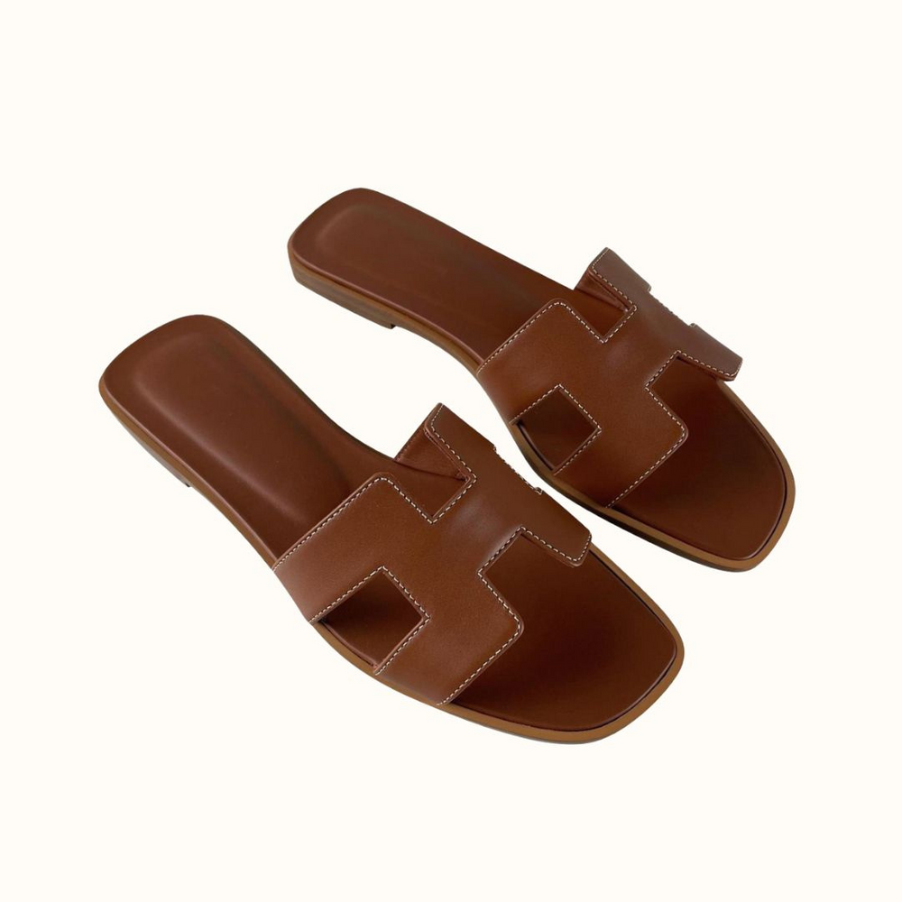 Elegant Flat Sandals for Women