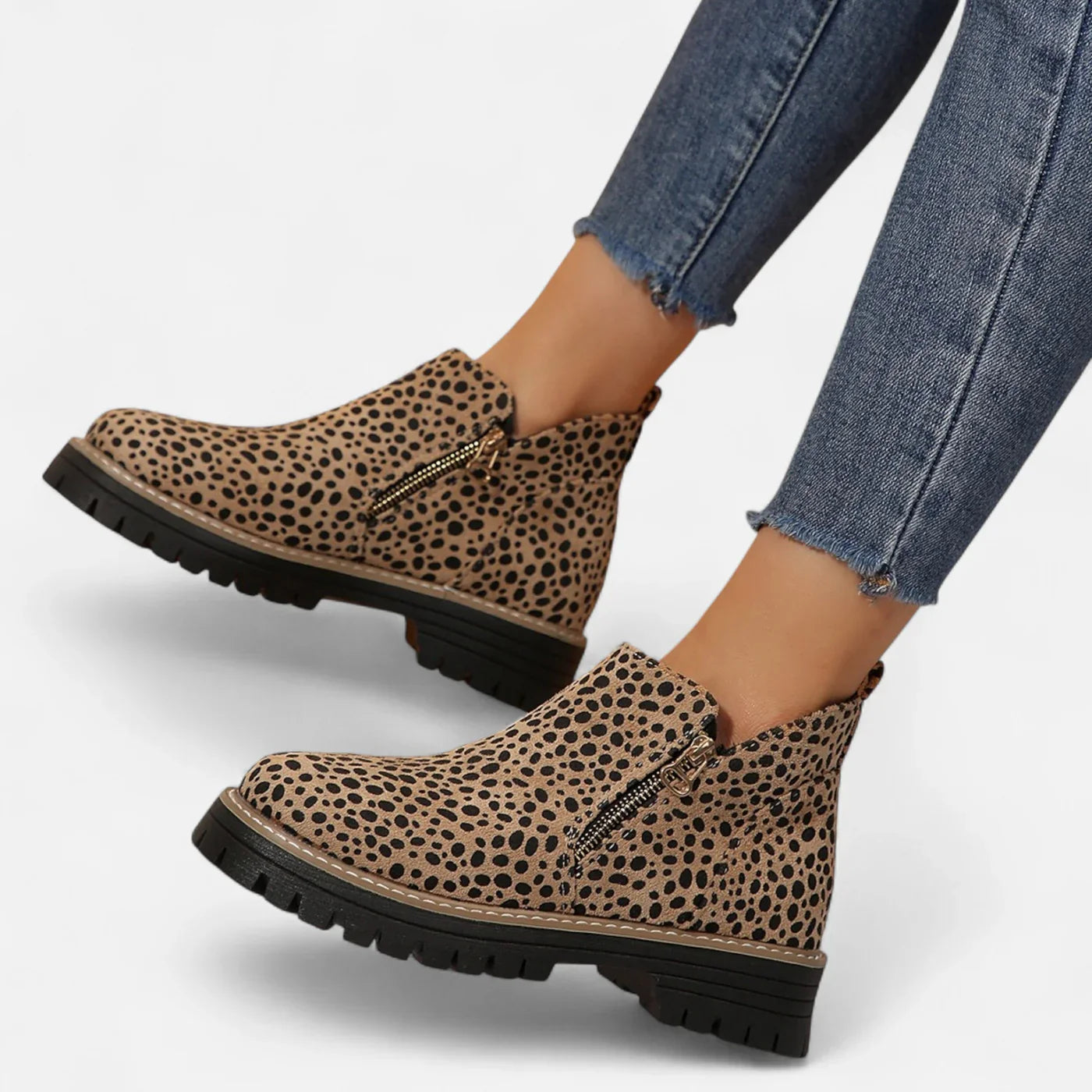 Short boots with lug sole for women