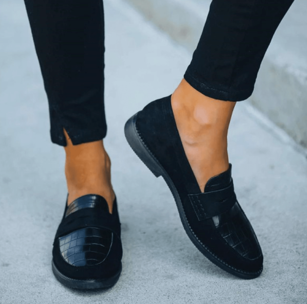 Soft Comfort Moccasins in Faux Leather for Women