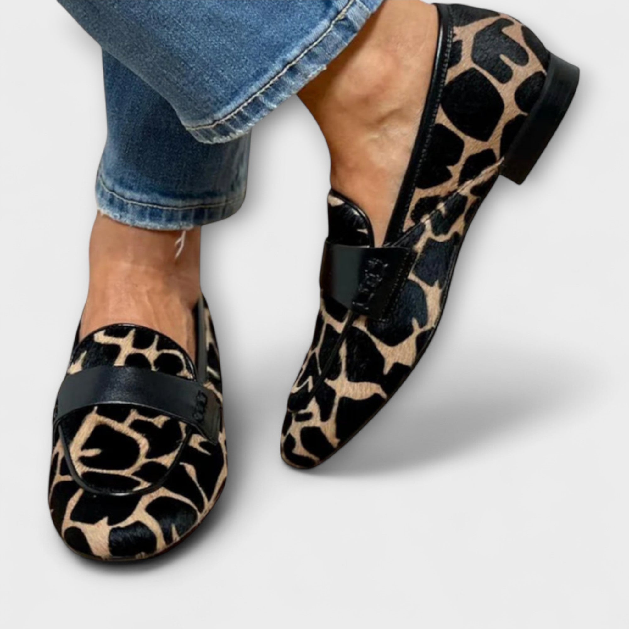 Comfort Suede Moccasins with Leopard Print for Women