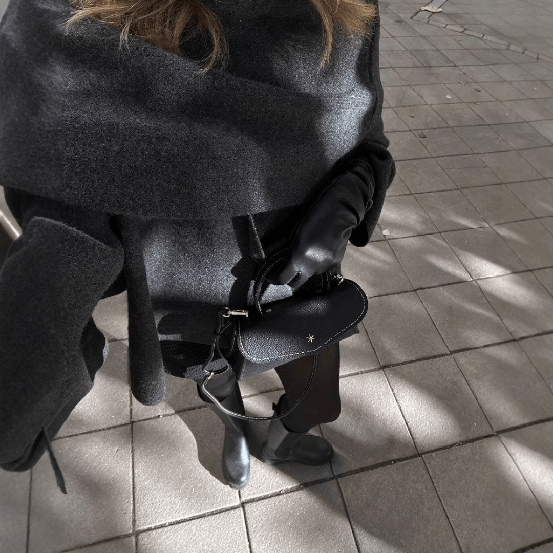 Poncho Asymétrique en Laine pour Femme - Emilia Lane