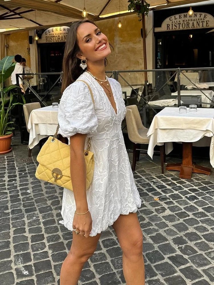 Robe Courte en Coton Embroide à Manches Bouffantes pour Femmes - Emilia Lane
