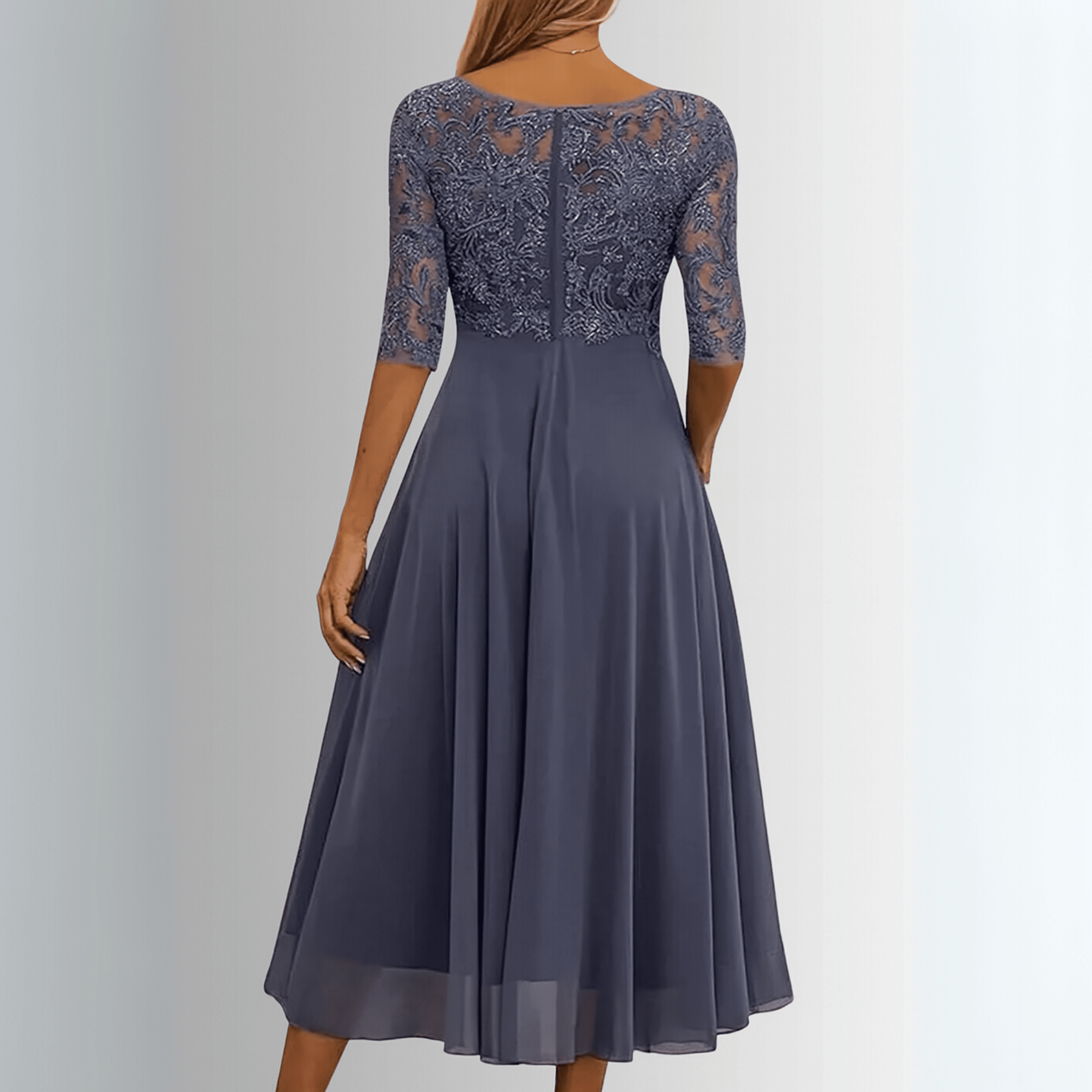 Robe élégante en dentelle pour femmes - Emilia Lane