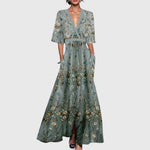 Robe longue plissée imprimée à col en V pour femmes - Emilia Lane