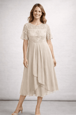 Robe Midi Dentelle et Chiffon pour Femmes - Emilia Lane