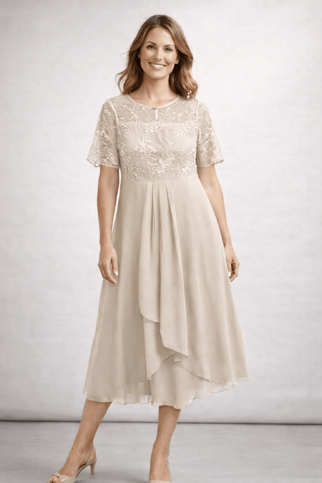 Robe Midi Dentelle et Chiffon pour Femmes - Emilia Lane