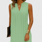 Robe midi sans manches à col en V pour femmes - Emilia Lane